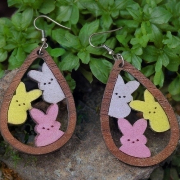 MODCLOTH WOODEN PEEPS MARSHMALLOW EARRINGS - Picture 2 of 3